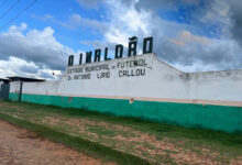 Photo of Desprezado pela gestão municipal, estádio Inaldão recebeu críticas do presidente da FCF que por pouco não cancelou partida do Barbalha.